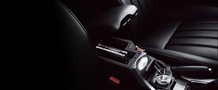 2007_Peugeot_407_7.jpg